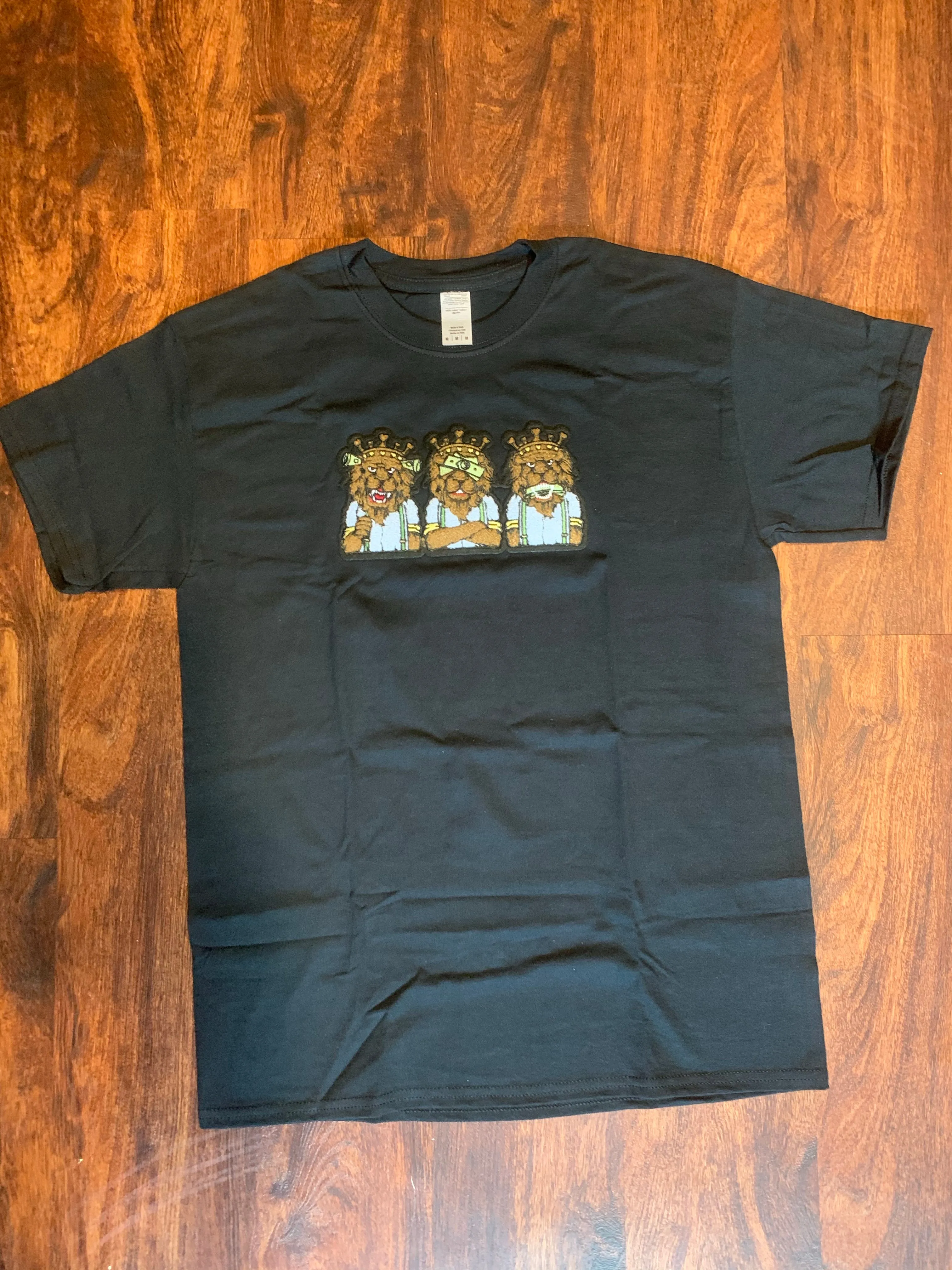 3 Kingz Patch T-Shirt - Premium 100% Cotton