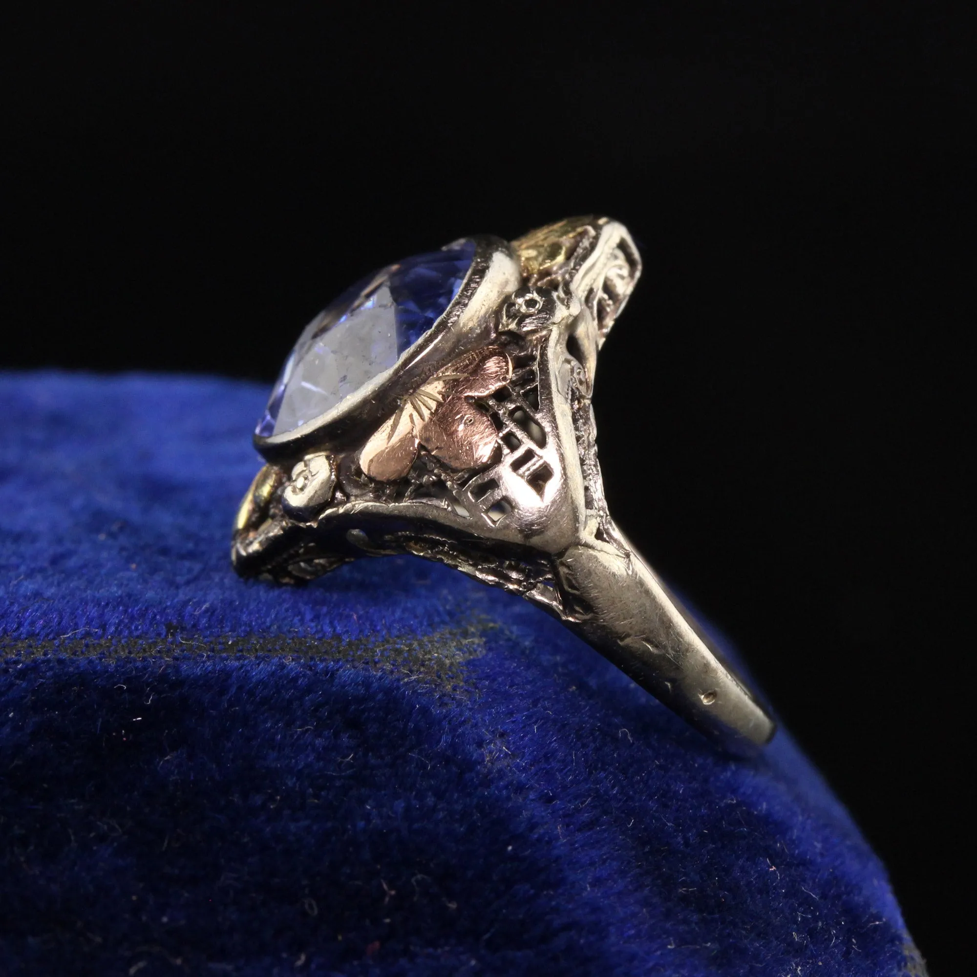 Antique Art Deco 14K White Gold Tri Gold Filigree Ring