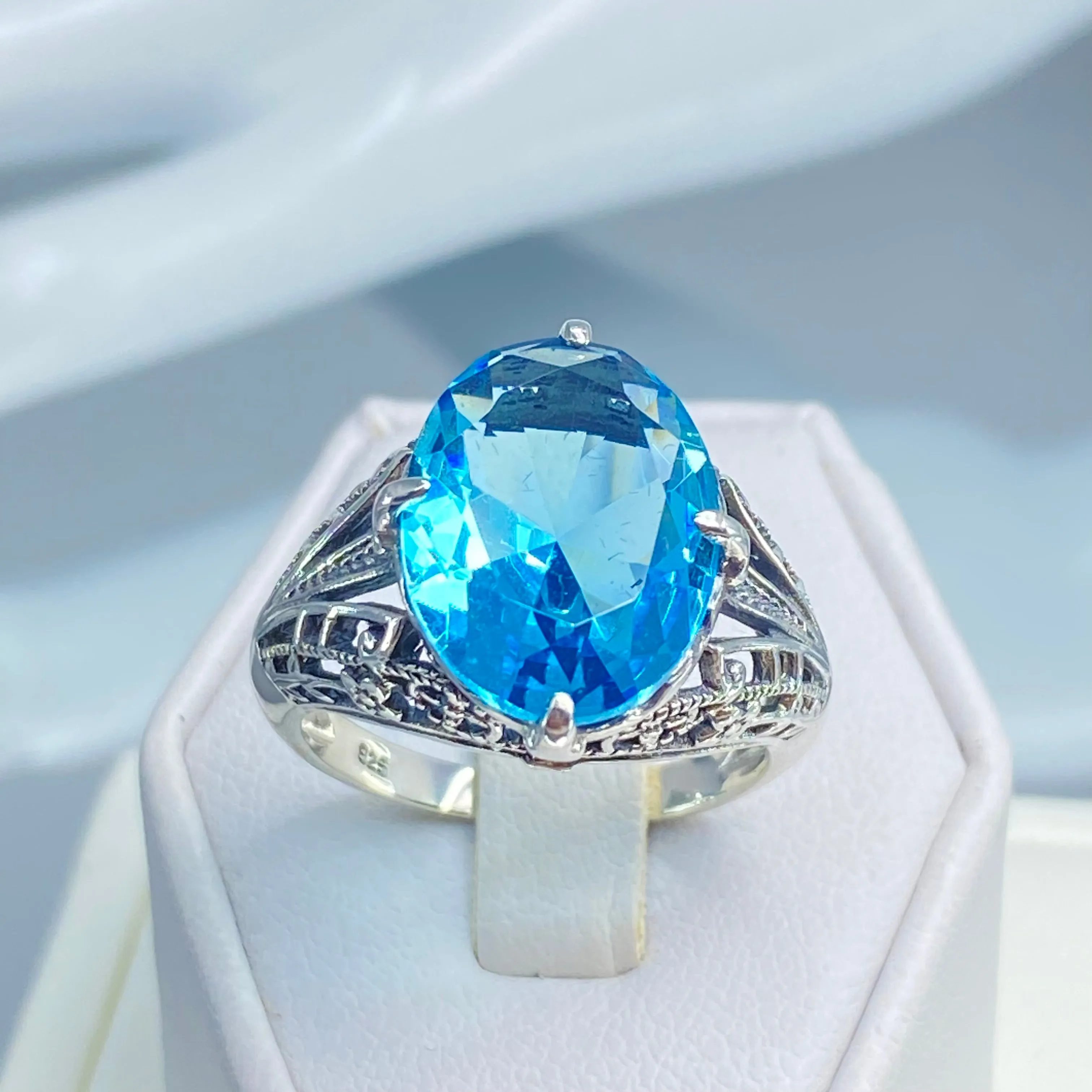 Aquamarine Ring, Size 9, Oval Art Nouveau Style, Vintage Sterling Silver Filigree Ring, Vic-ATQ Ring, D65 - Ready to Ship