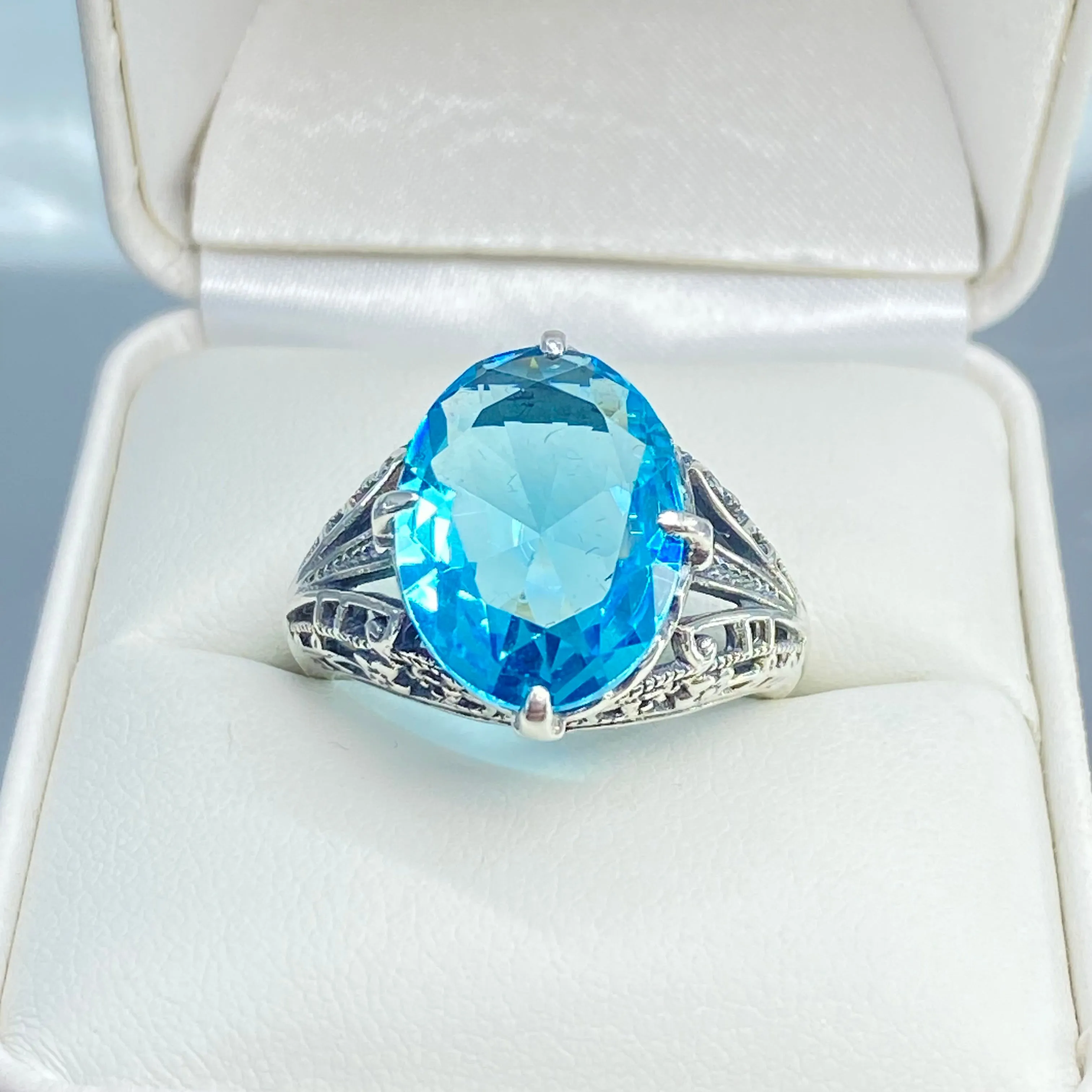 Aquamarine Ring, Size 9, Oval Art Nouveau Style, Vintage Sterling Silver Filigree Ring, Vic-ATQ Ring, D65 - Ready to Ship