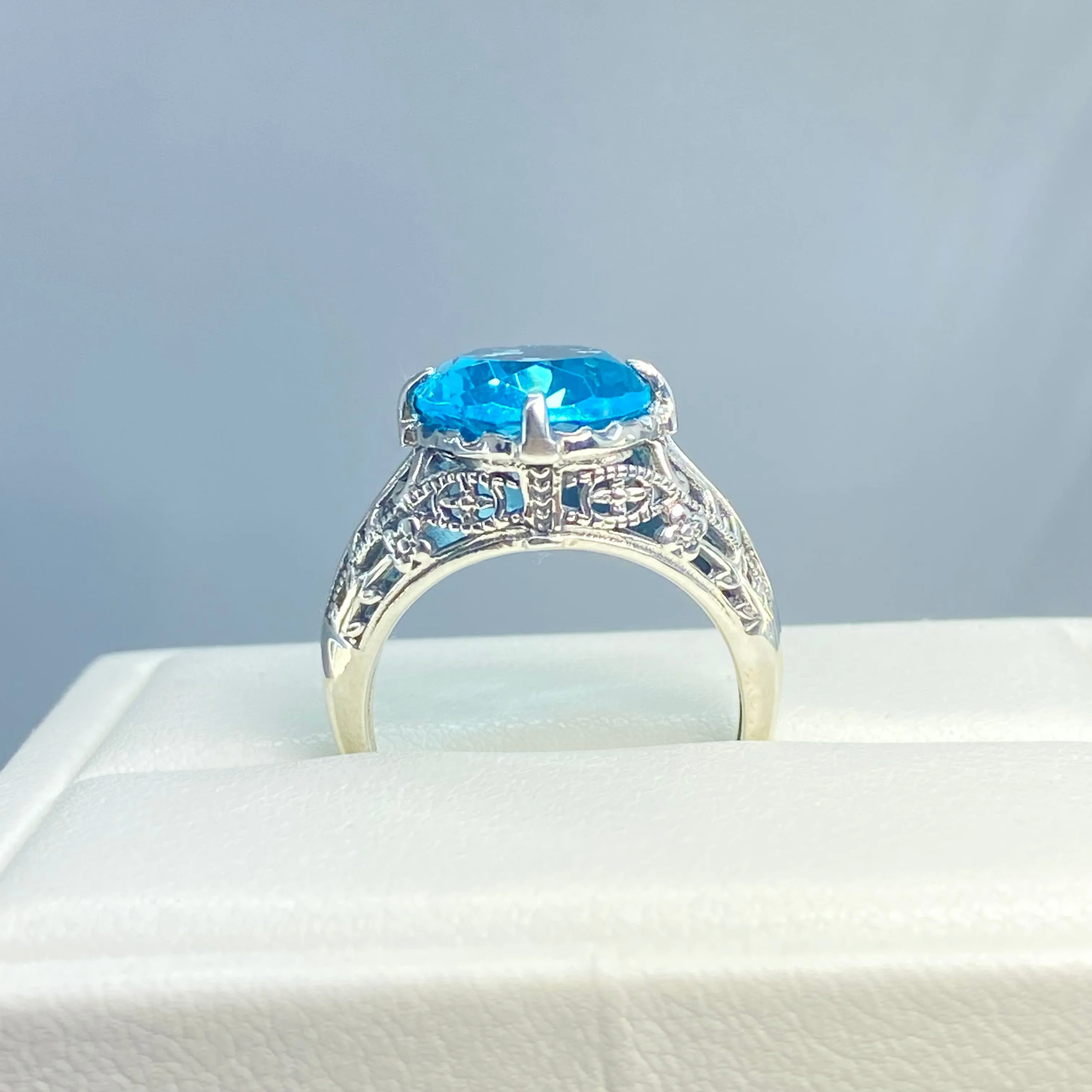 Aquamarine Ring, Size 9, Oval Art Nouveau Style, Vintage Sterling Silver Filigree Ring, Vic-ATQ Ring, D65 - Ready to Ship