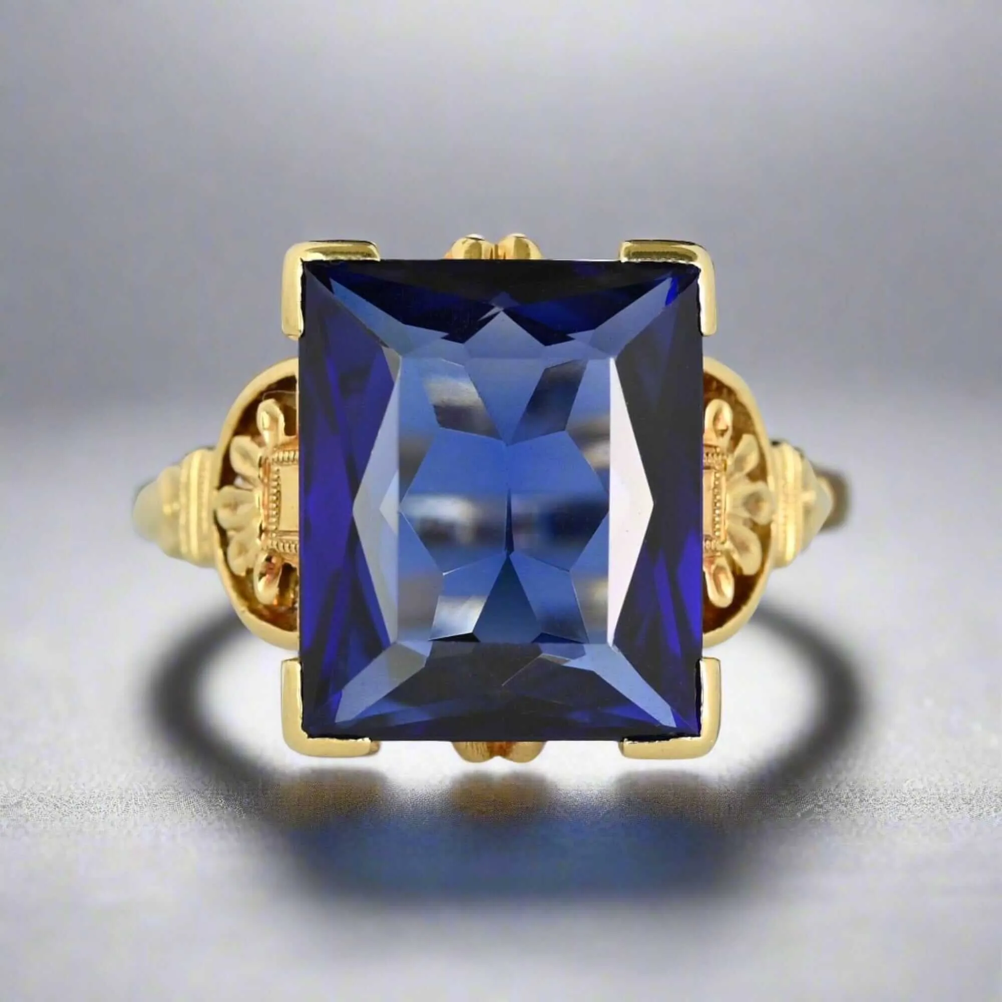 Art Deco 10K Gold Floral Detailed Blue Sapphire Ring