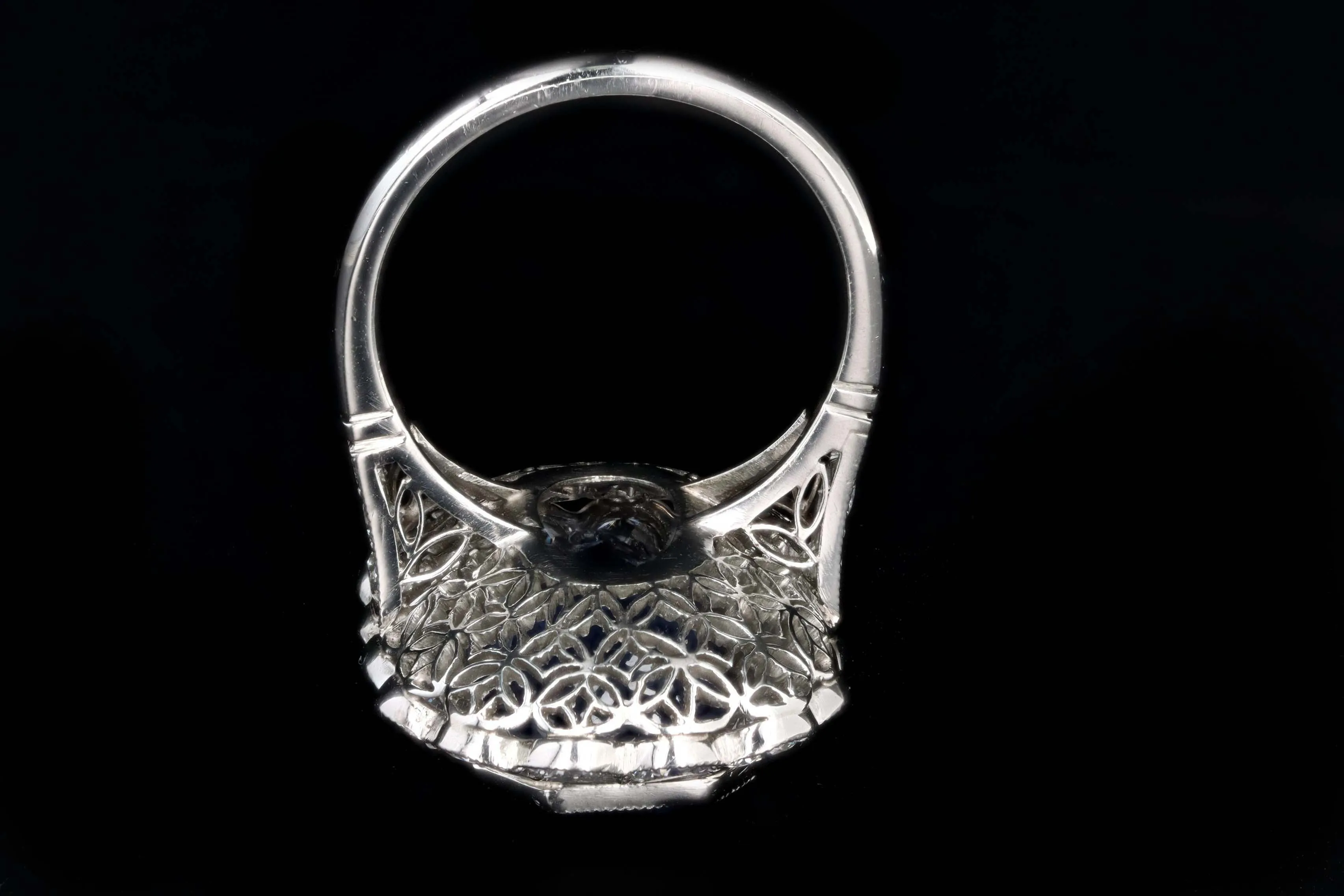 Art Deco Inspired Platinum 13.95 Carat No Heat Ceylon Sapphire & Diamond Halo Cluster Ring AGL Certified