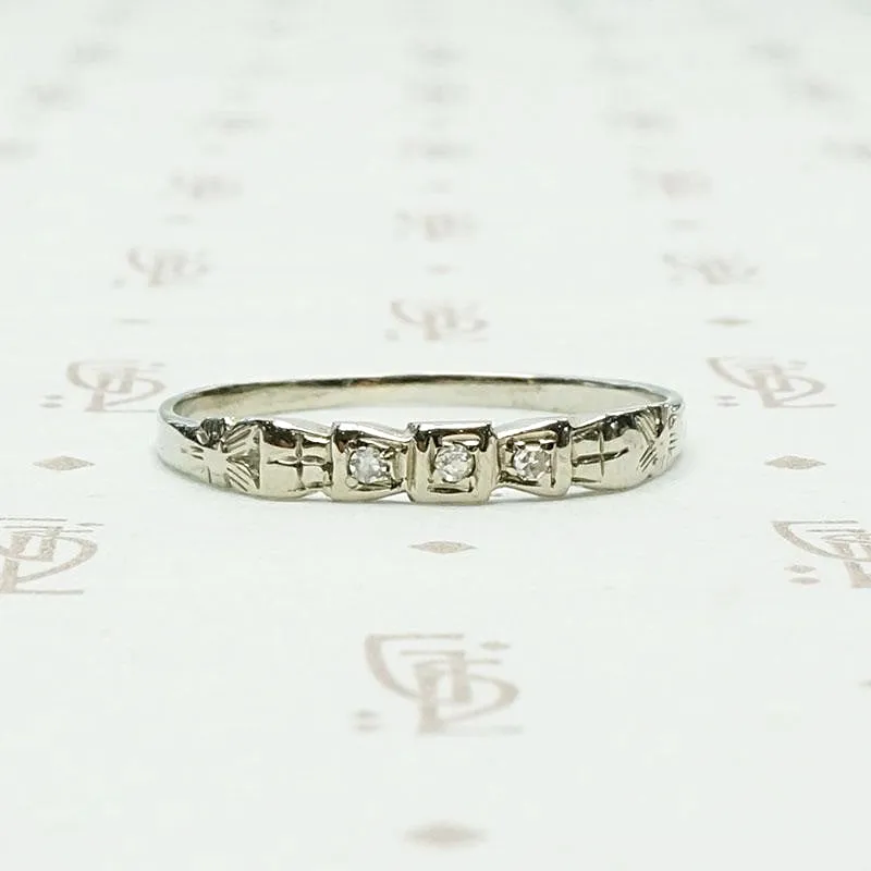 Bow and Flowers White Gold and Diamond Band