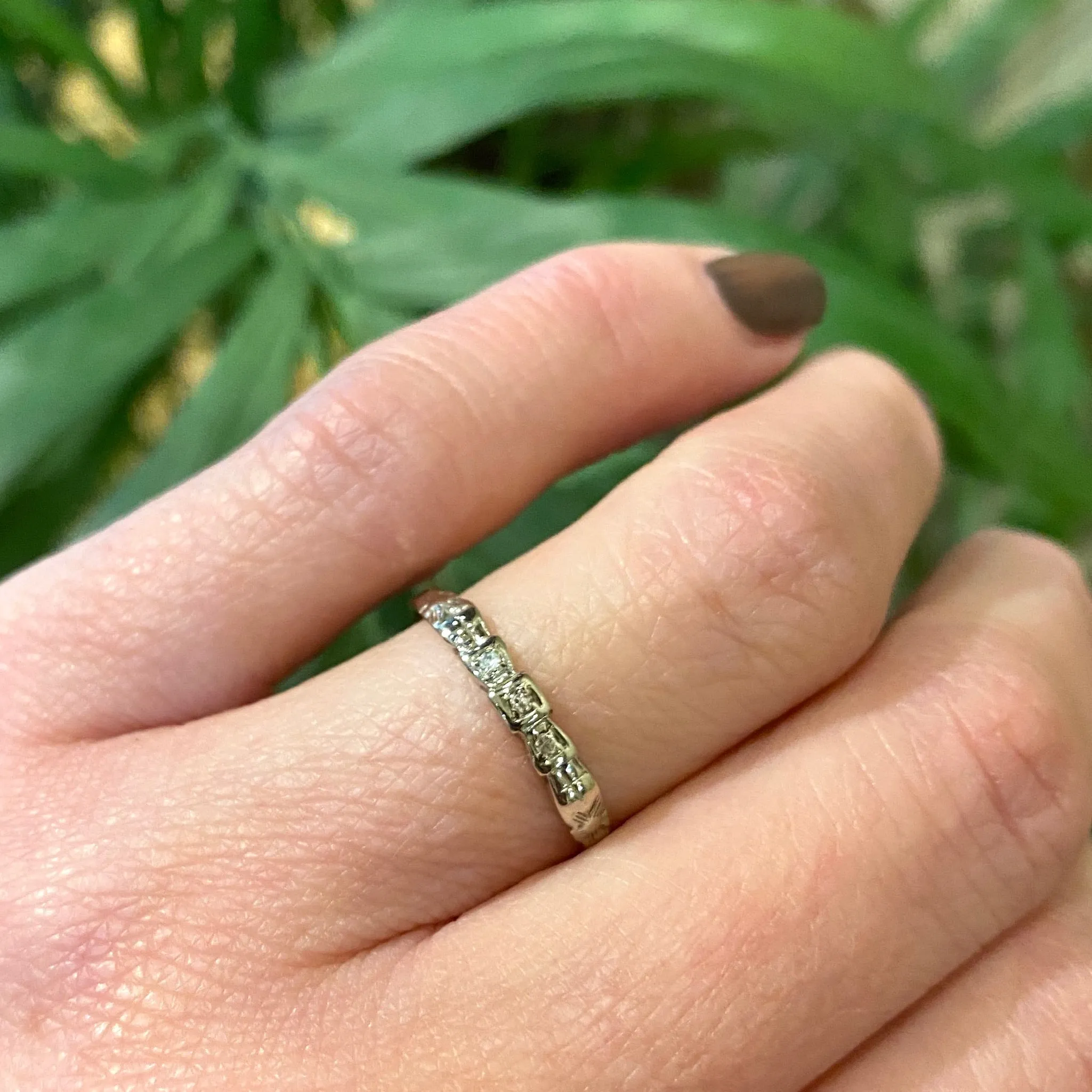 Bow and Flowers White Gold and Diamond Band
