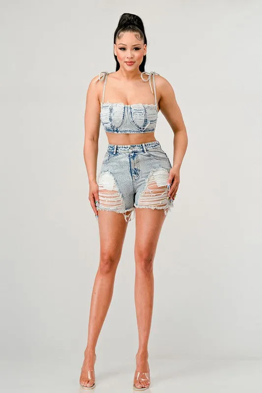 Distressed set