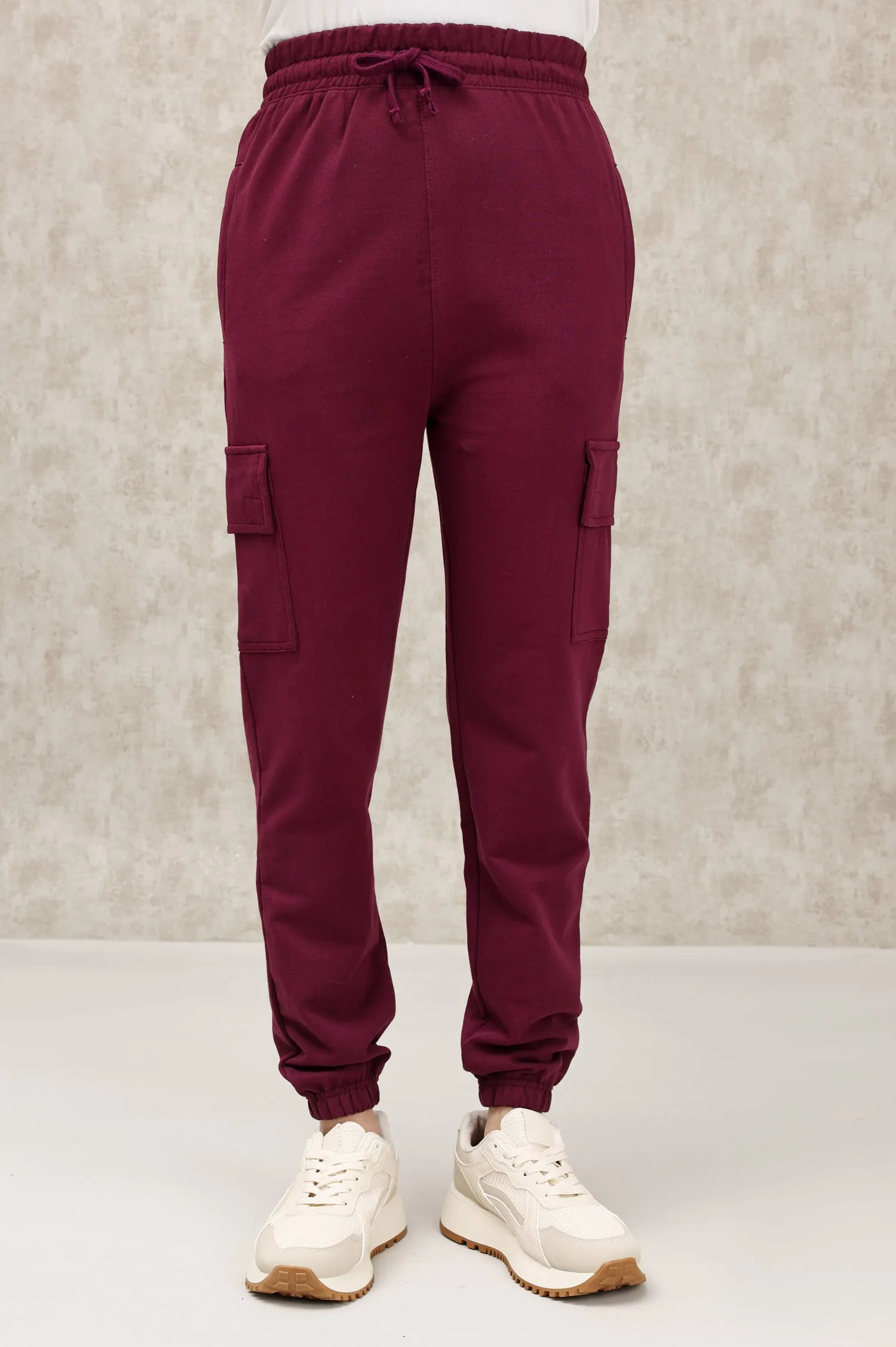 ELASTICATED CARGO TROUSER WITH DRAWSTRING WAIST-BURGANDY