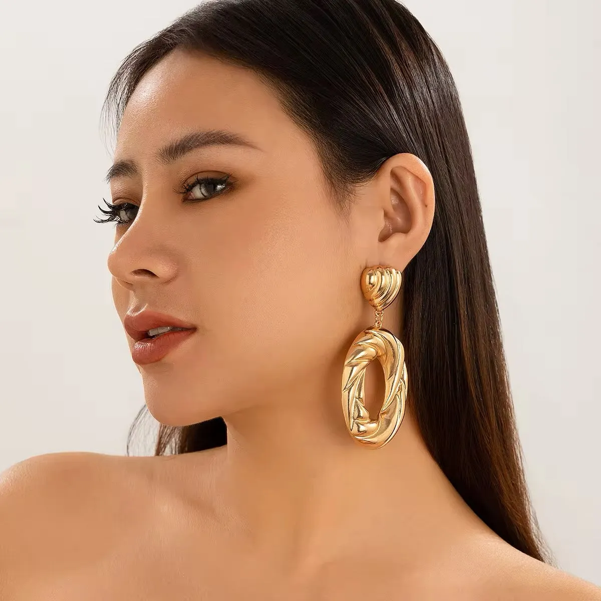 Exaggerated Twisted Metal Big Hollow Circle Pendant Earrings