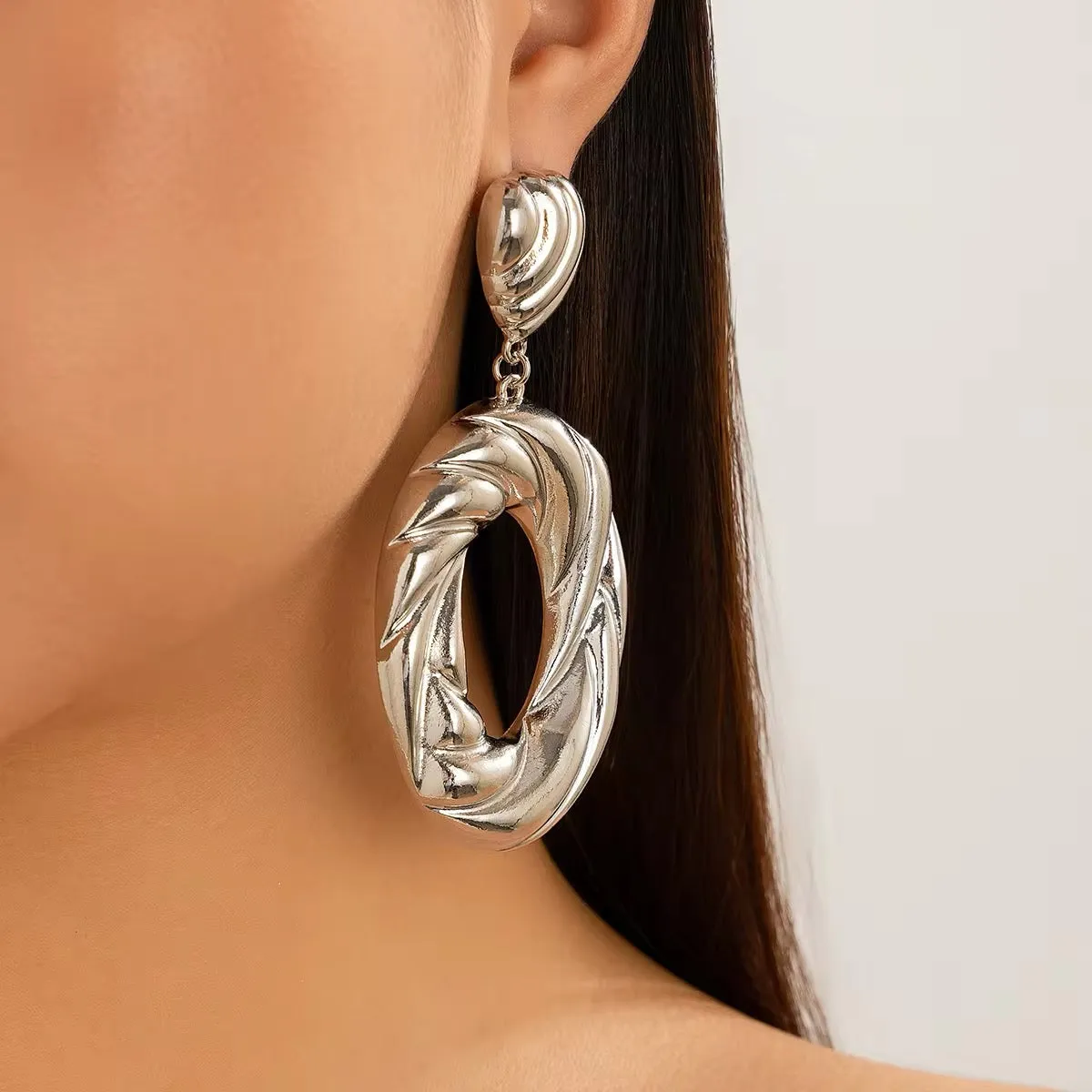 Exaggerated Twisted Metal Big Hollow Circle Pendant Earrings