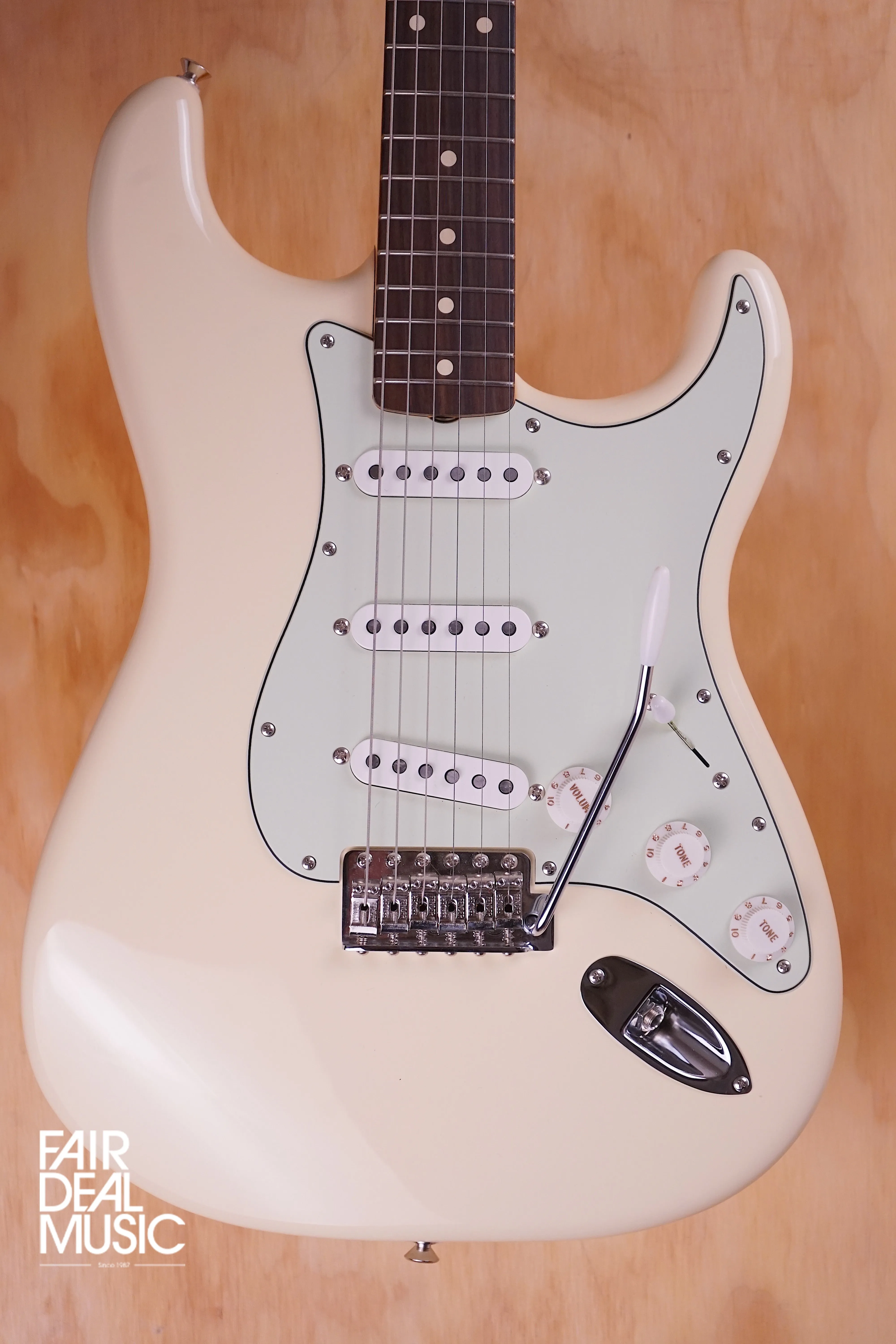 Fender Vintera II Stratocaster in Olympic White, USED