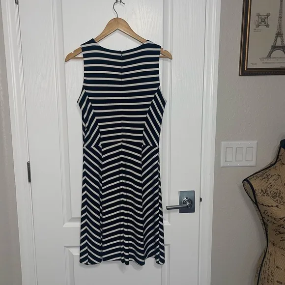 JOSEPH RIBKOFF Sleeveless Striped V-neck Silver Zip Dress Style 152908 {$285} 8