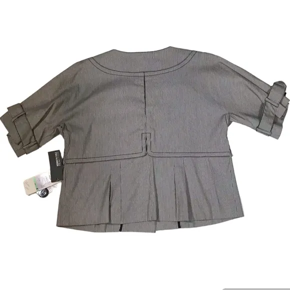 Kenneth Cole Womens Cropped Blazer Size 8 Button Dolman Sleeve Pleated Pinstripe