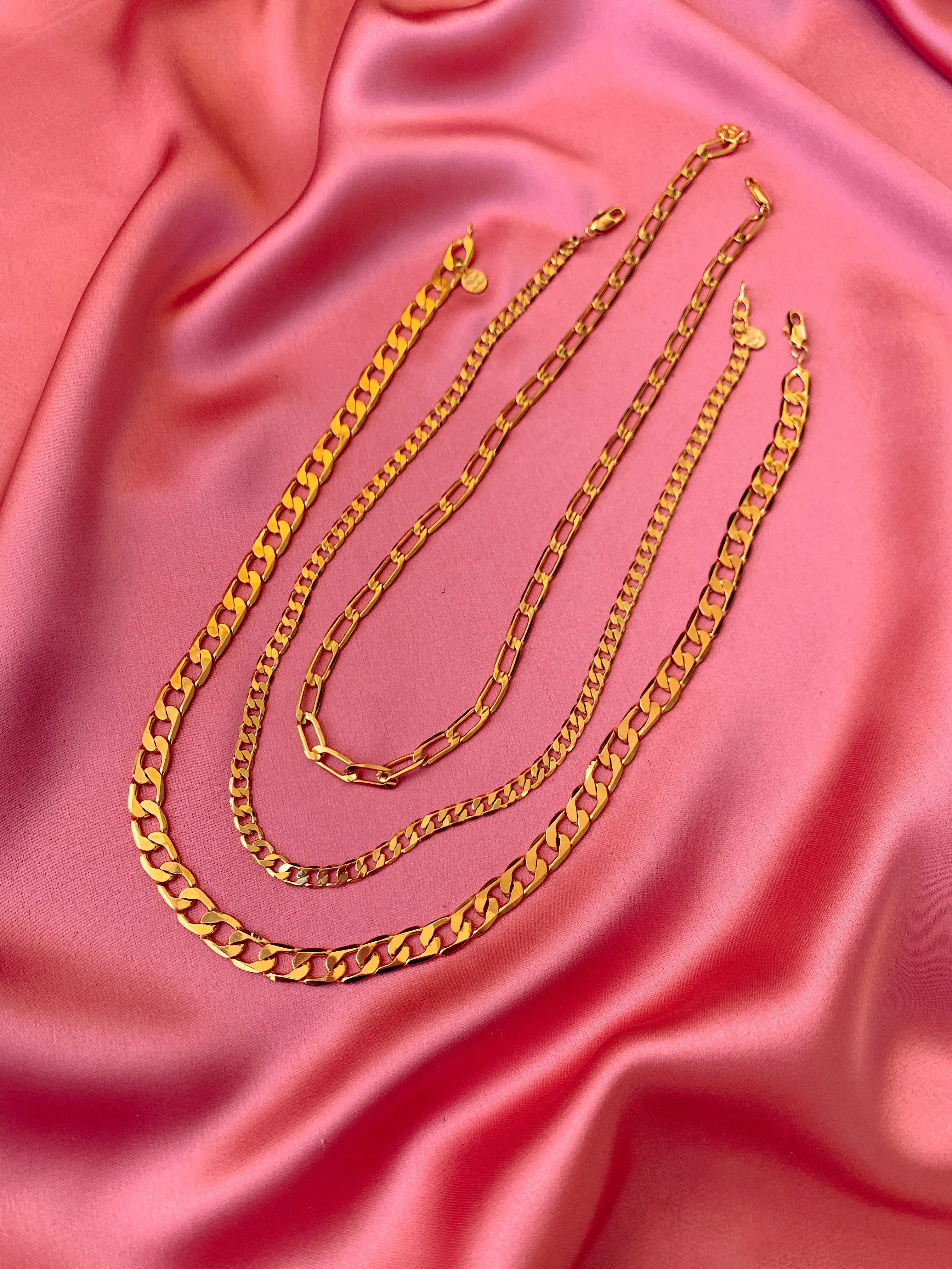 Mark Chain Necklace