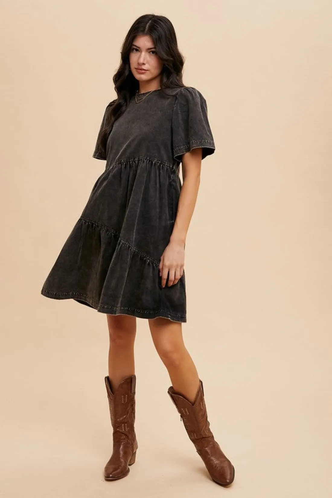 Mineral Washed Round Neck Short Sleeve Denim Dress in Black