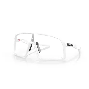 Oakley Sutro Sunglasses - Matte White (Clear To Black Iridium Photochromic Lens)