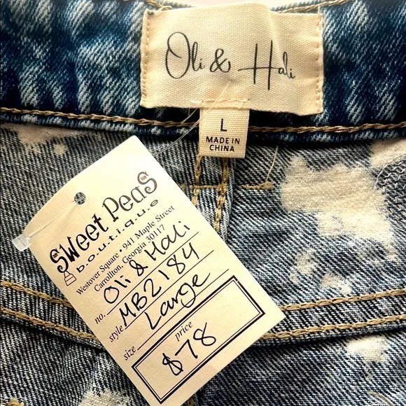 Oli &amp; Hali Blue Jean Shorts with Distressed Hem and Floral Design
