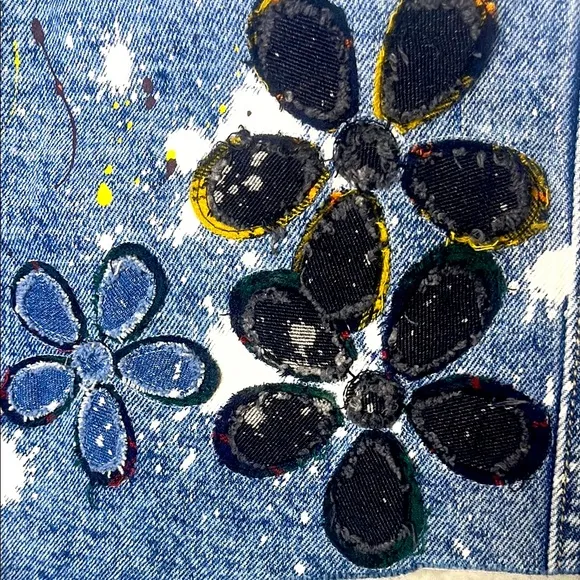 Oli &amp; Hali Blue Jean Shorts with Distressed Hem and Floral Design