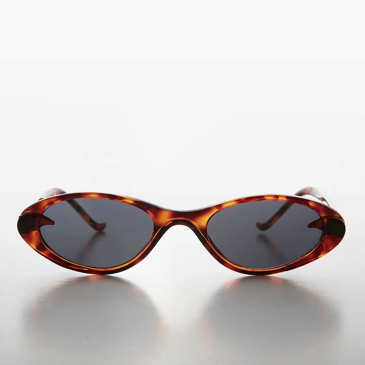 Slim Small Frame Oval Retro Cat Eye Sunglass - Selena