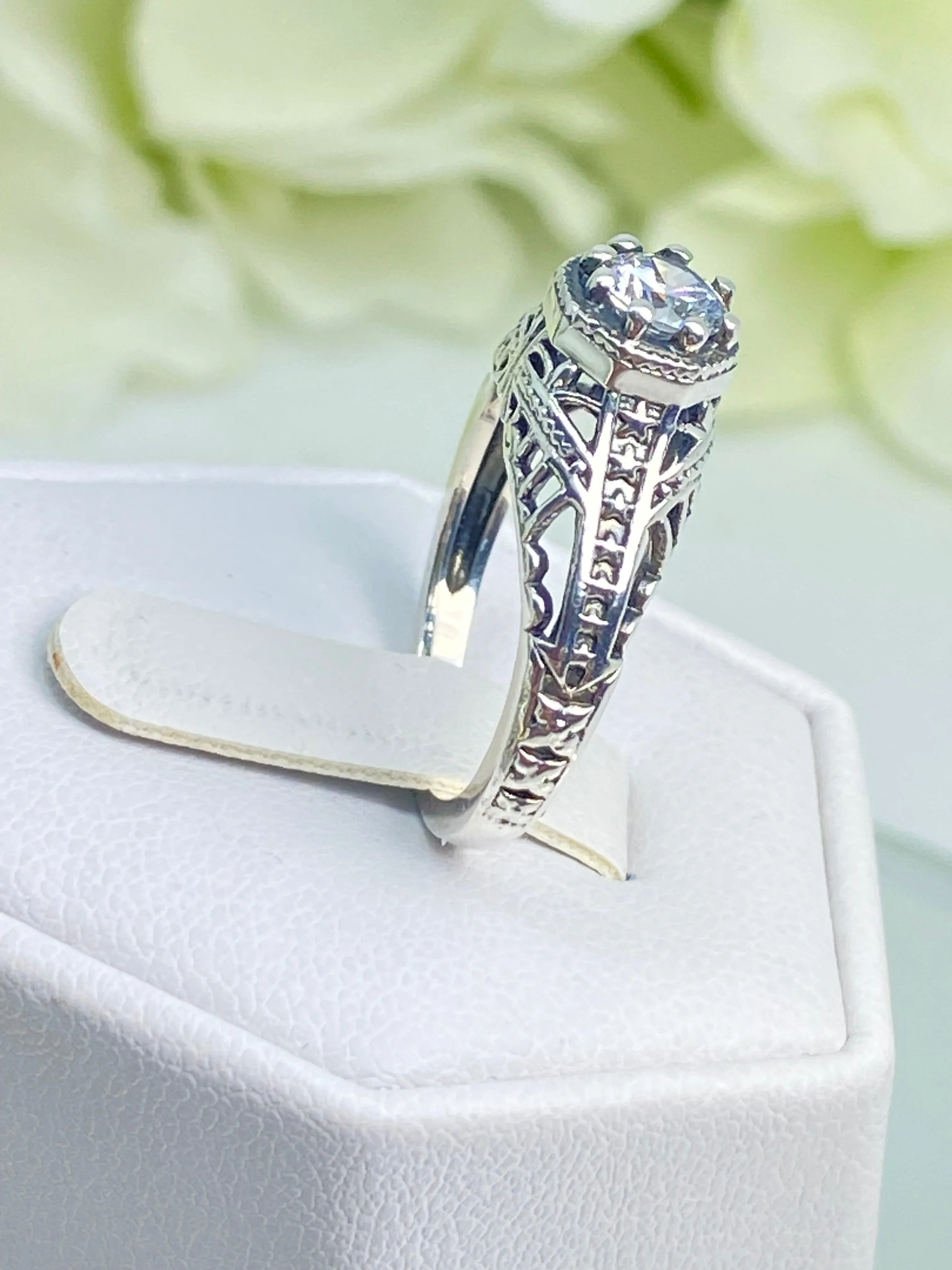 Sparkling White CZ Ring, Round Gem, Star Arch Art Deco Filigree, D165