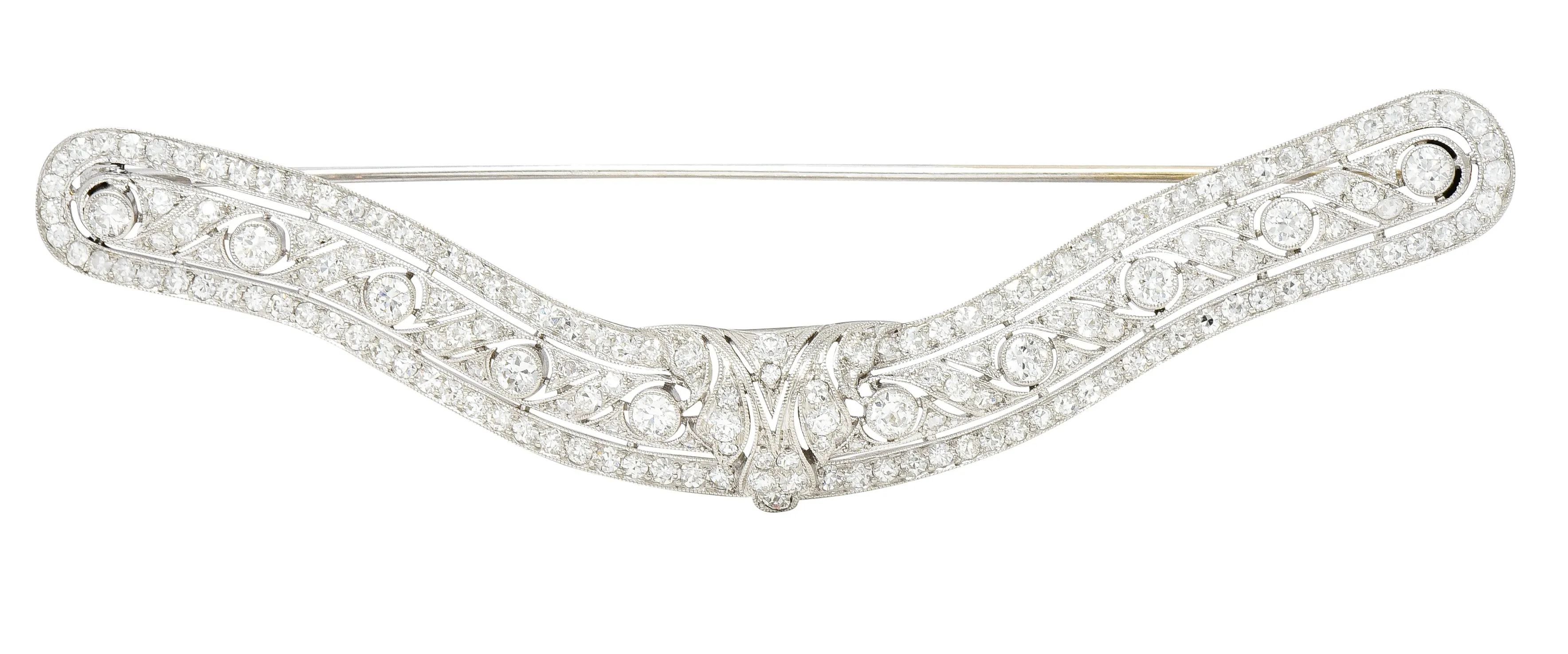 Substantial T.B. & Starr Inc. Edwardian 4.70 CTW Diamond 14 Karat Gold Antique Curved Bar Brooch