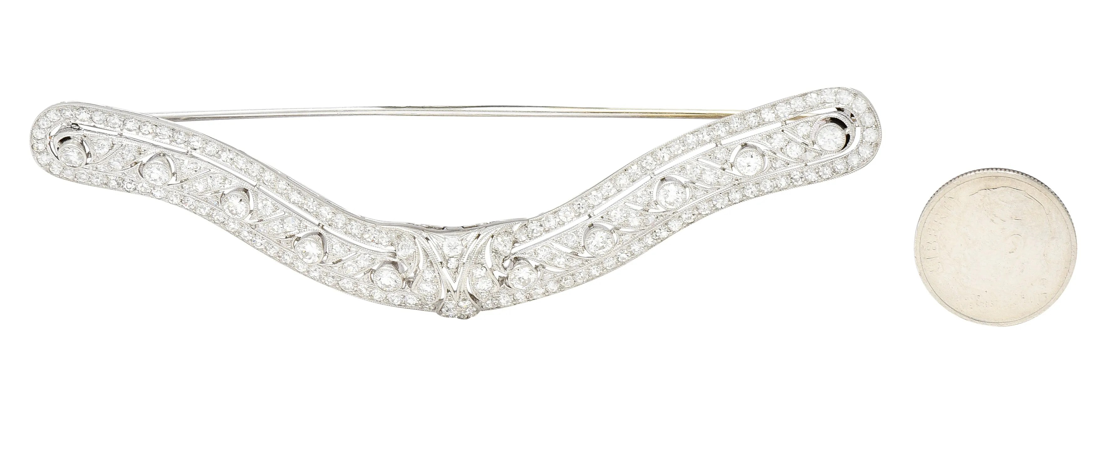 Substantial T.B. & Starr Inc. Edwardian 4.70 CTW Diamond 14 Karat Gold Antique Curved Bar Brooch