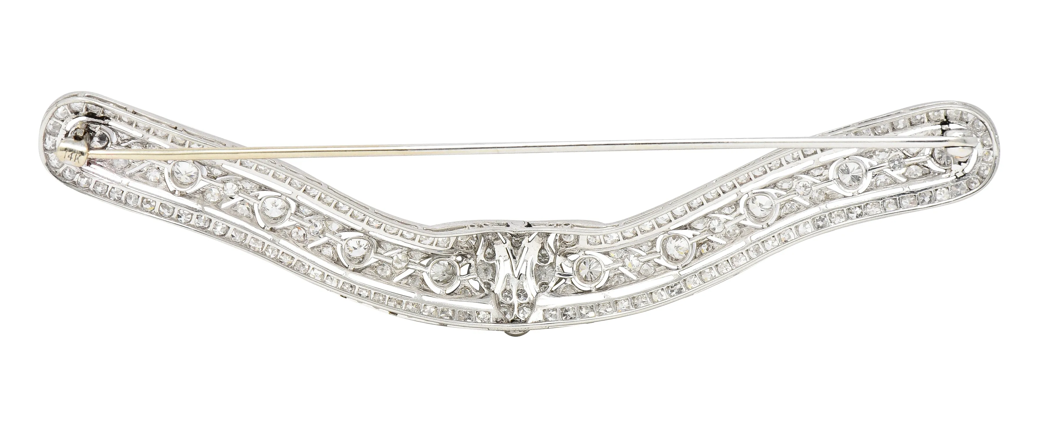 Substantial T.B. & Starr Inc. Edwardian 4.70 CTW Diamond 14 Karat Gold Antique Curved Bar Brooch