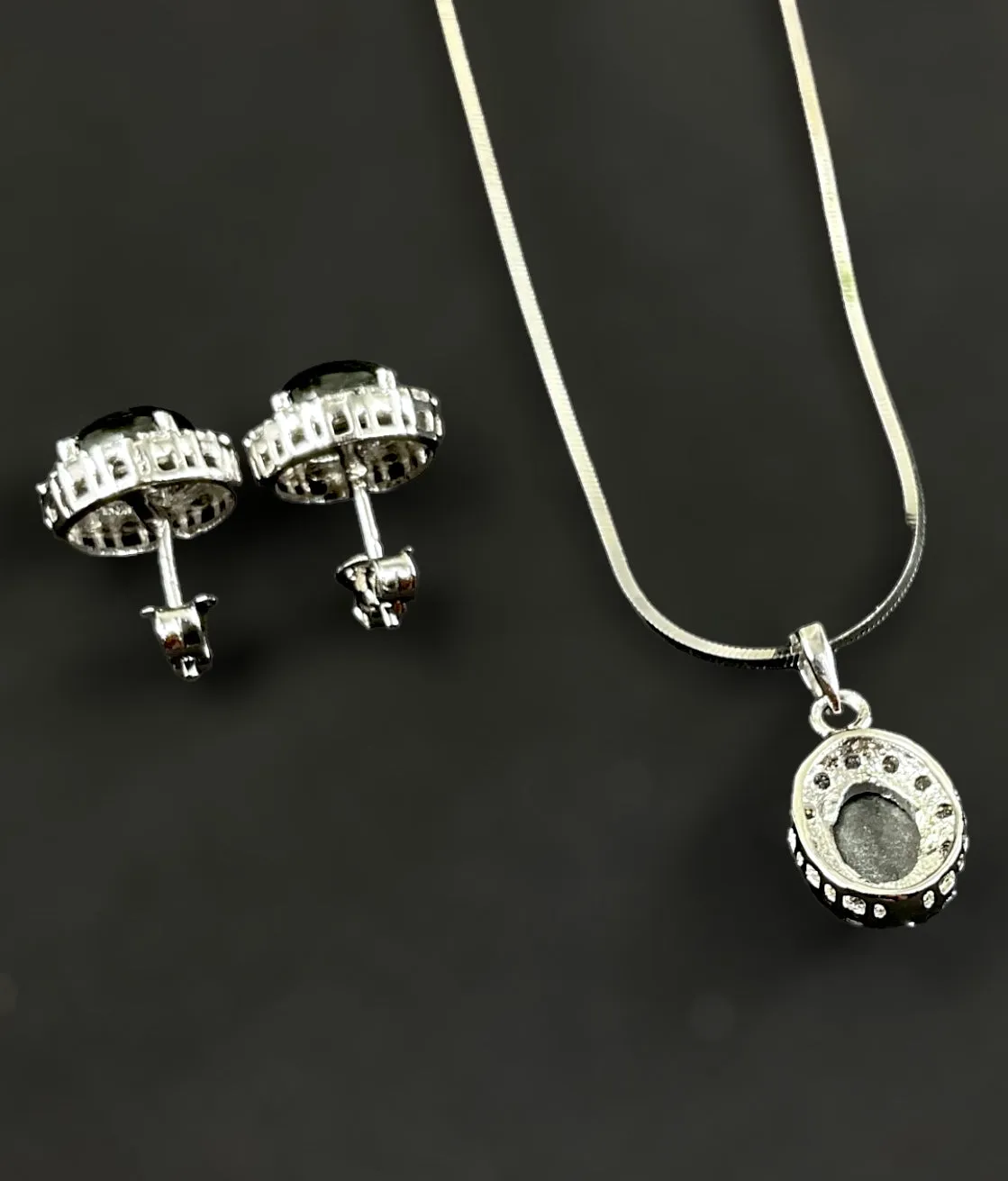 The Sophia Silver Pendant Set (Black)