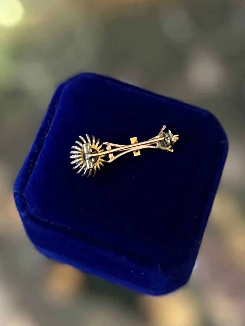 Vintage 1930s 1940s Art Deco Gold Filled & Faceted Glass Rhinestone Halley’s Coment Brooch Pin