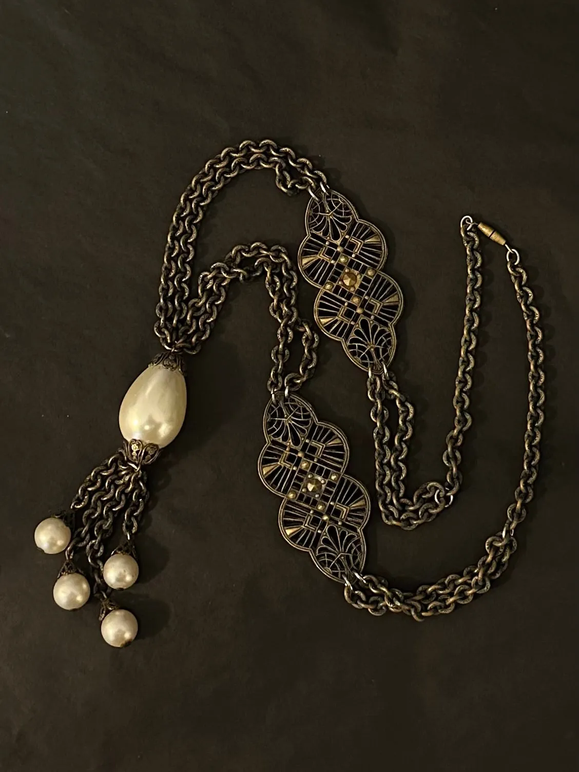 Vintage 1930s Art Deco Brass Filigree Panel Baroque Teardrop Faux Pearl Pendant Necklace 23.75”