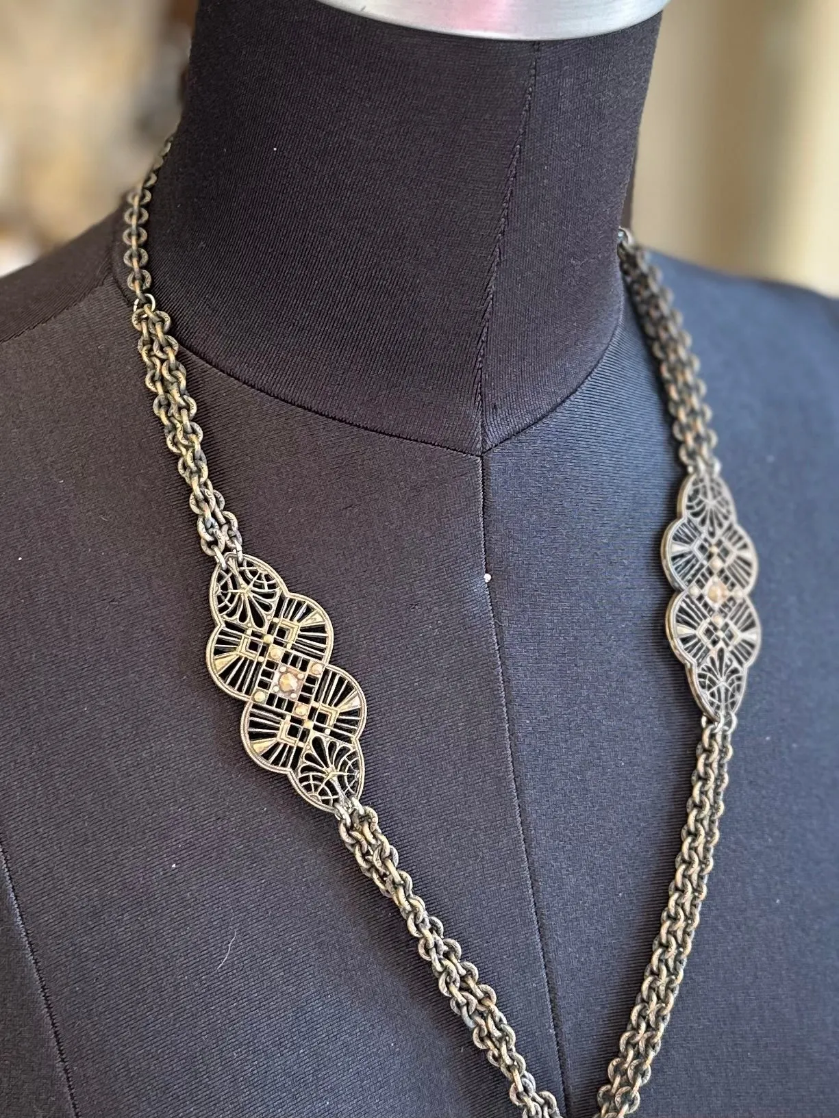 Vintage 1930s Art Deco Brass Filigree Panel Baroque Teardrop Faux Pearl Pendant Necklace 23.75”