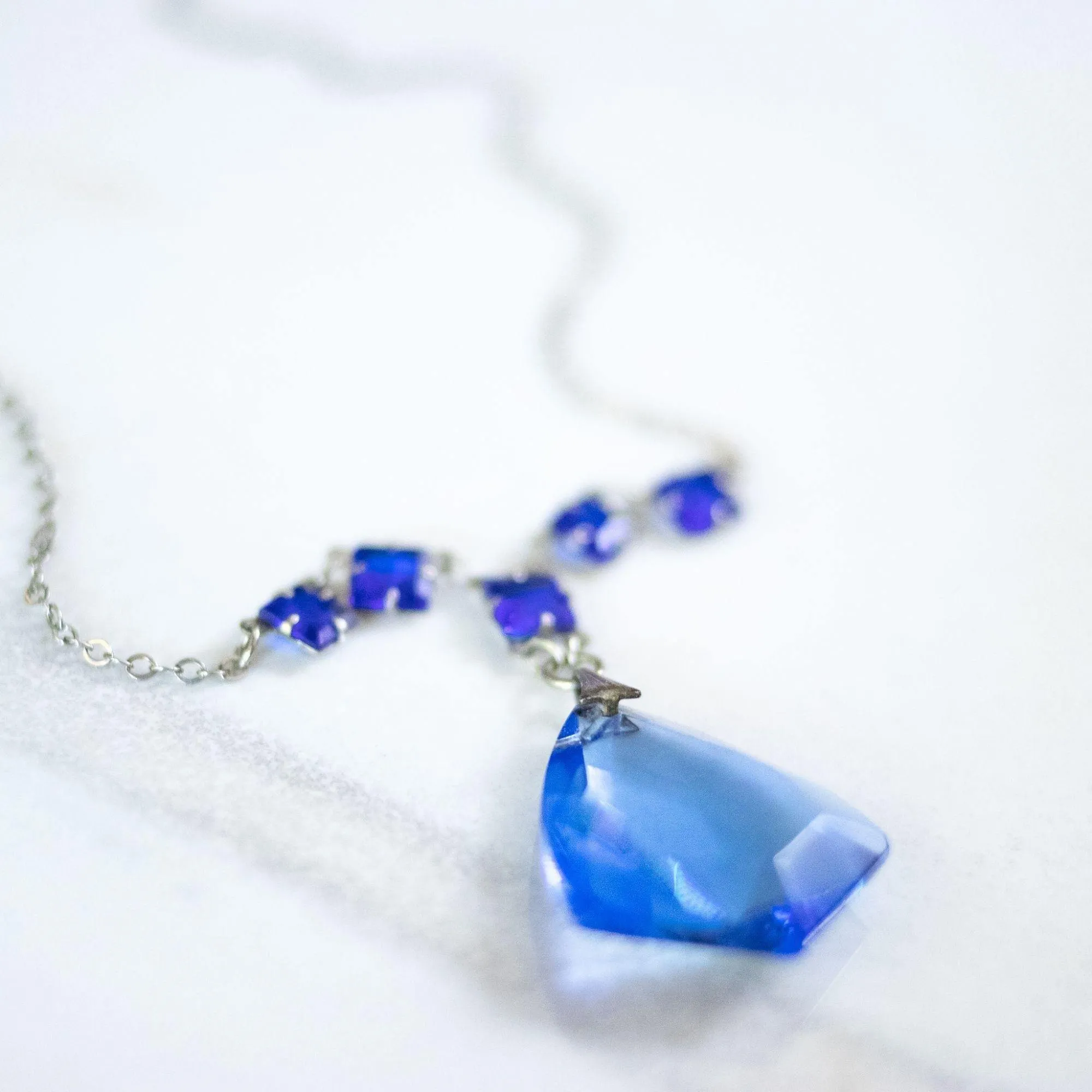 Vintage Art Deco Blue Crystal Lavalier Necklace