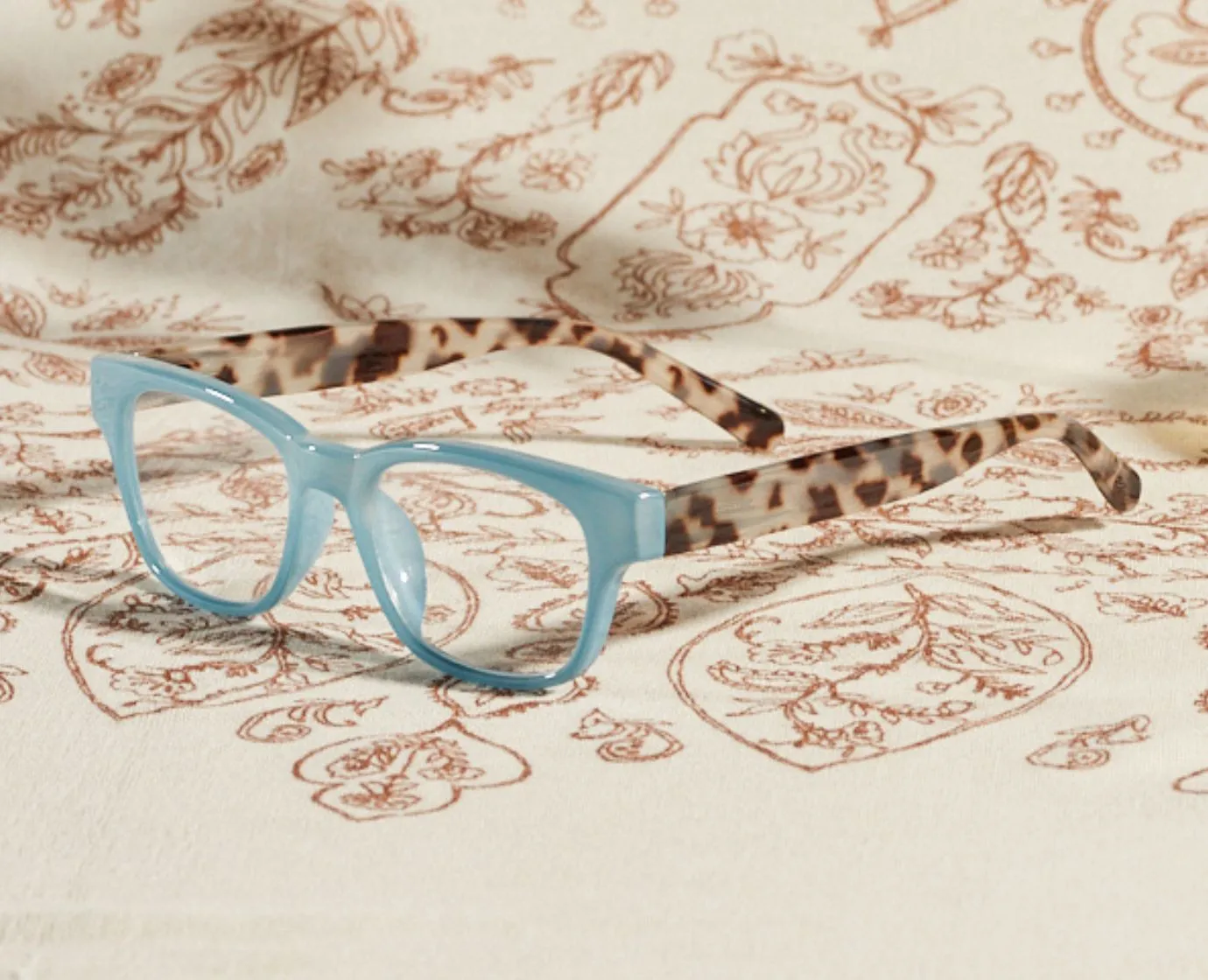 Vintage Vibes (Blue Light)